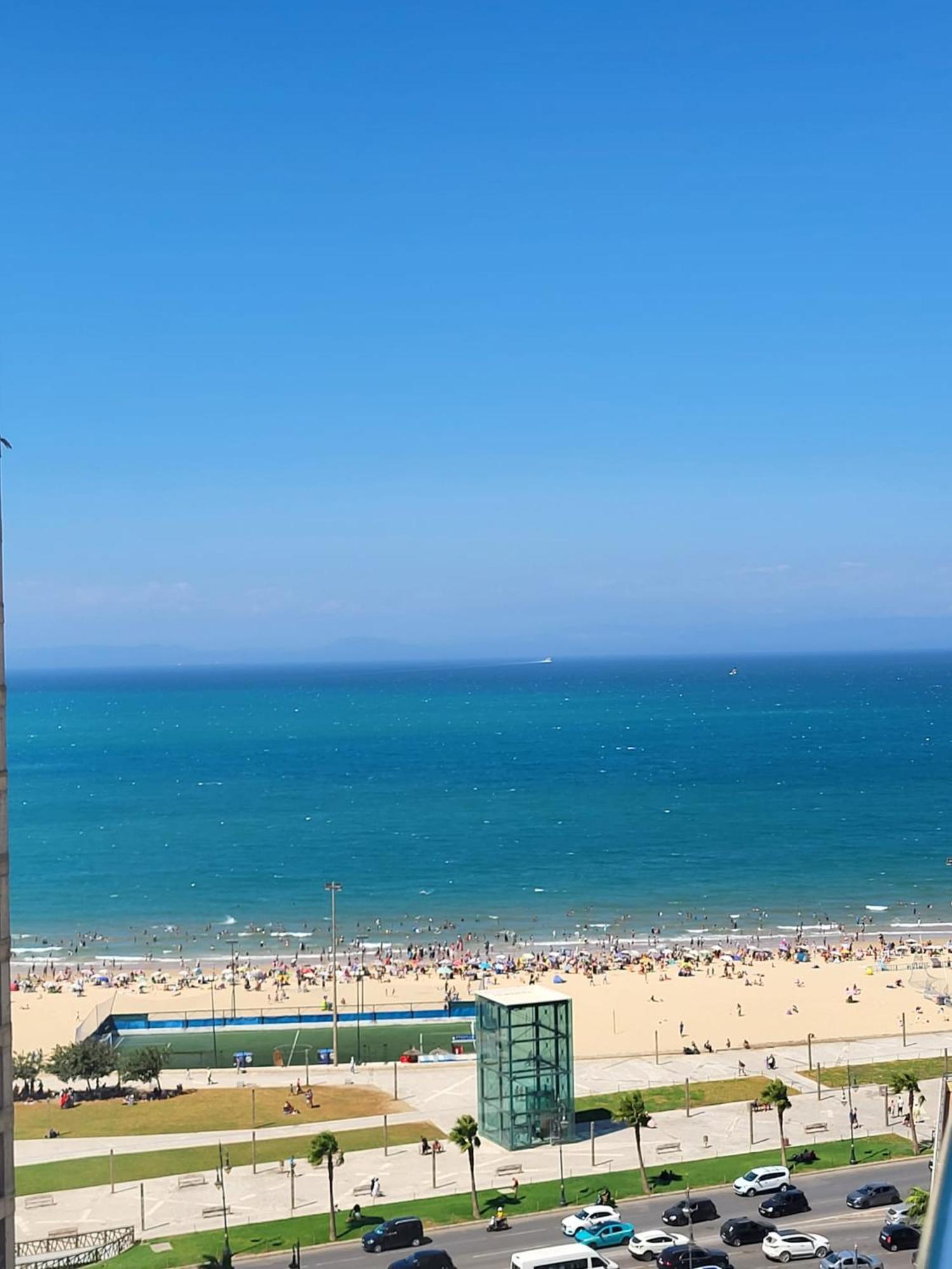 Mont Blanc :Appartement, Vue Sur Mer A 2 Minutes De La Gare. Tánger Exterior foto